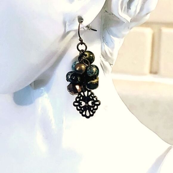 VINTAGE STYLE BRASS MULTI BEAD CLUSTER DANGLE EARRINGS - Picture 2 of 6